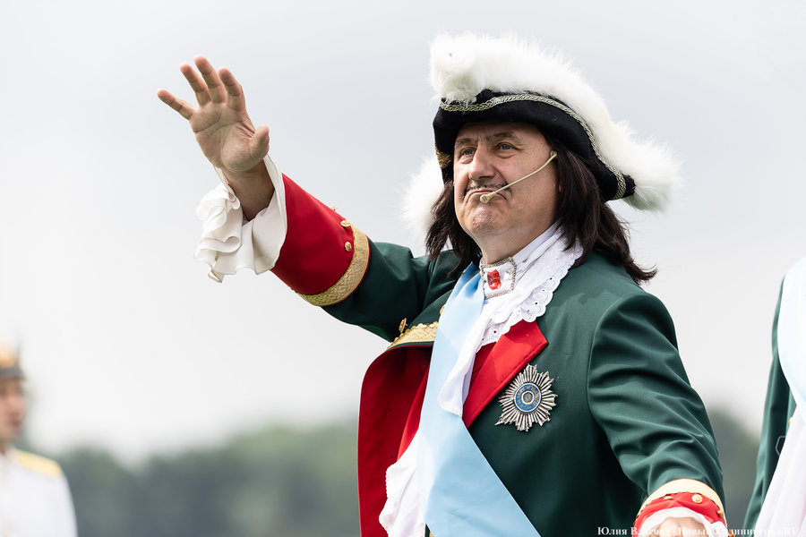 День ВМФ в Балтийске: как прошел парад кораблей Балтфлота (фото)