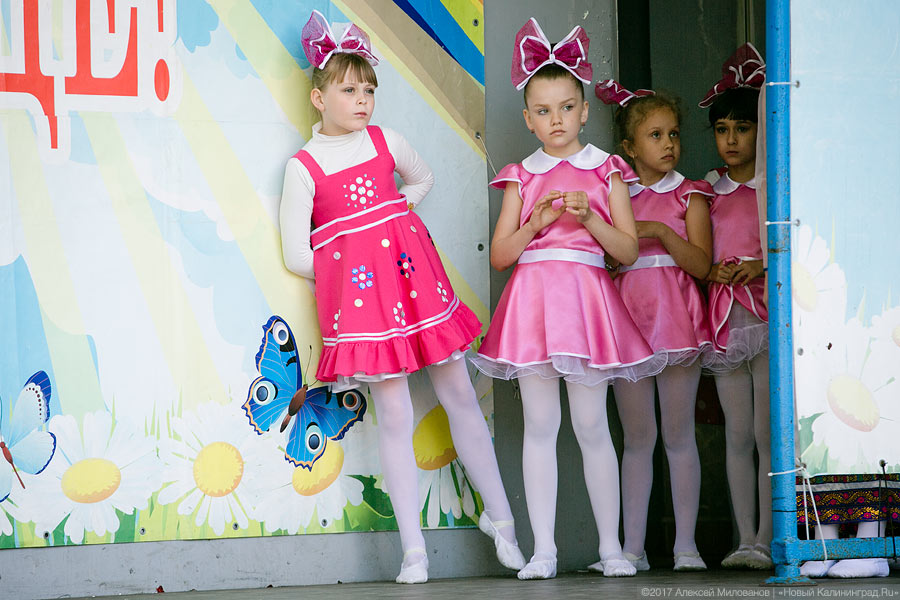 «Пляши от души»: в Центральном парке Калининграда лето встретили танцами