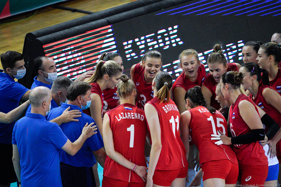 Сборная и 3 сильнейших клуба: волейбольный турнир на Кубок губернатора в «Янтарном»