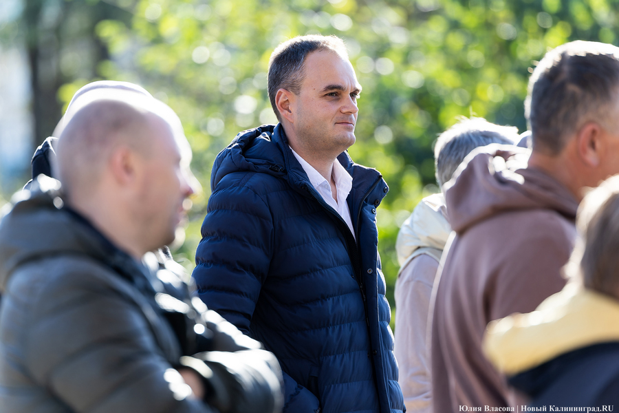 Жители пос. им. А Космодемьянского пожаловались на скверный запах и вырубки (фото)