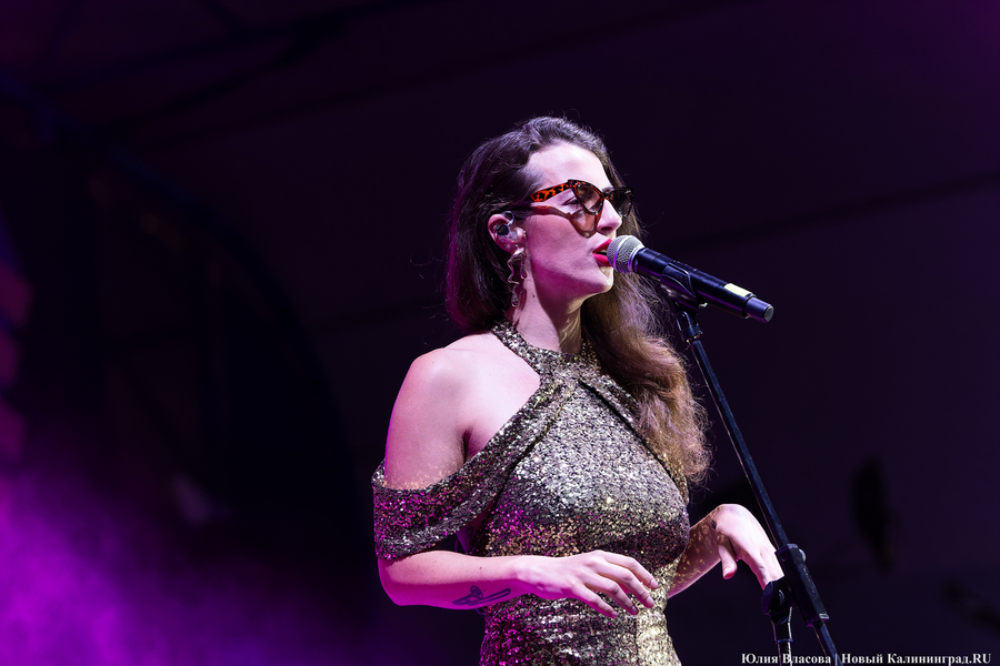 Дикие пляски цыганских шляпников: оглушительное закрытие «Калининград Сити Джаза» (фото)