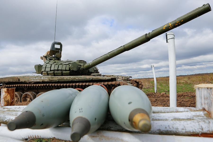 Быстрый и точный: в Калининградской области танкисты готовятся к биатлону