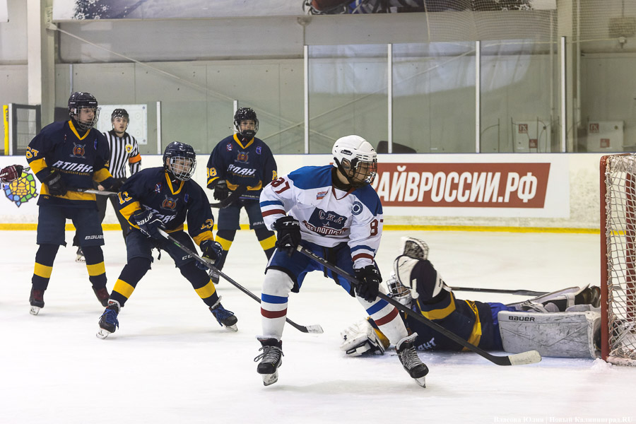 Хоккей его имени: Владислав Третьяк открыл турнир в Светлогорске (фото)