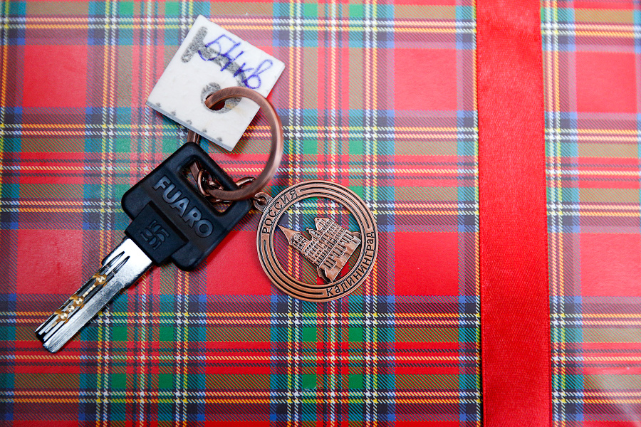 «Просто не верится»: дольщики КЖС спустя 15 лет получили квартиры