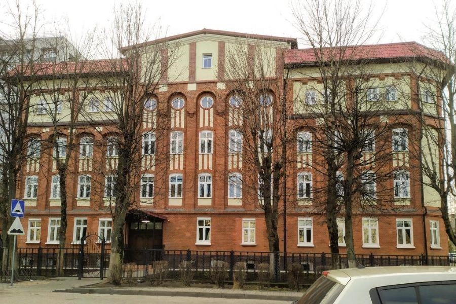 На фасад здания школы искусств на Эпроновской хотят спроецировать Чайковского и Бетховена