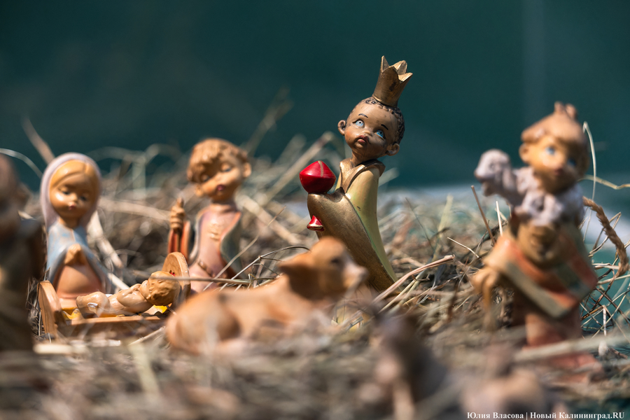 Символы Рождества и мир Гофмана: в Музее искусств открыли новогодний проект (фото)