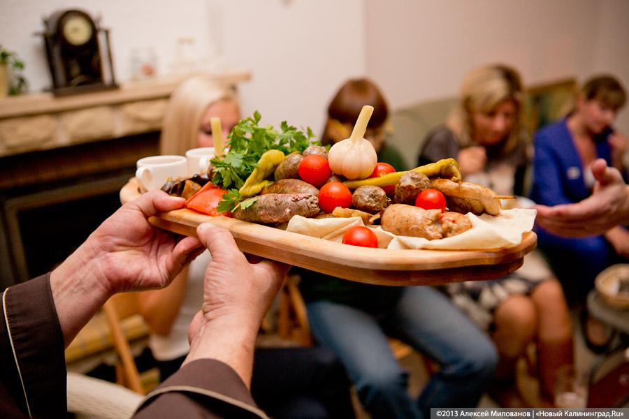 Свиная рулька с удовольствием: повар Евгений Ерошкин на «Открытой кухне» у Олега Скворцова