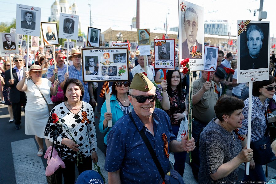 С памятью в сердце: шествие «Бессмертного полка» в Калининграде (фото)