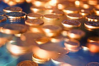 Следствие: из-за ссоры владелец салона красоты не платил зарплату визажисту