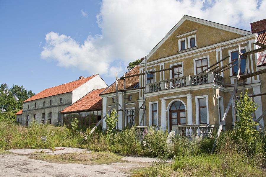 Барклай-де-Толли и Батурин: что происходит с памятником полководцу и усадьбой шурина экс-мэра Москвы