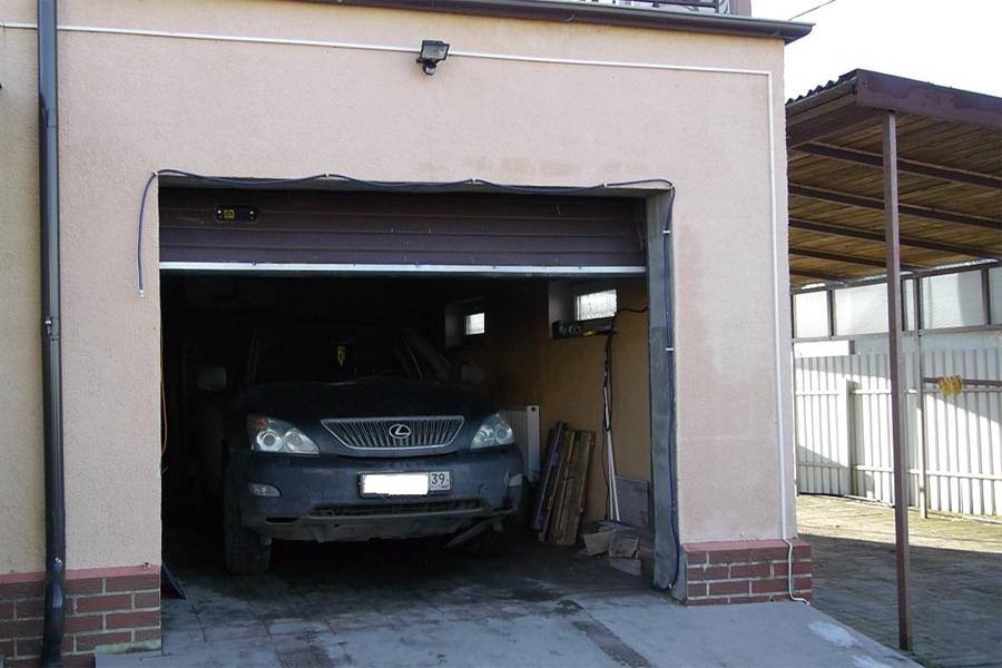 В Калининграде на улице Суворова одного пешехода дважды сбили машины (+фото)