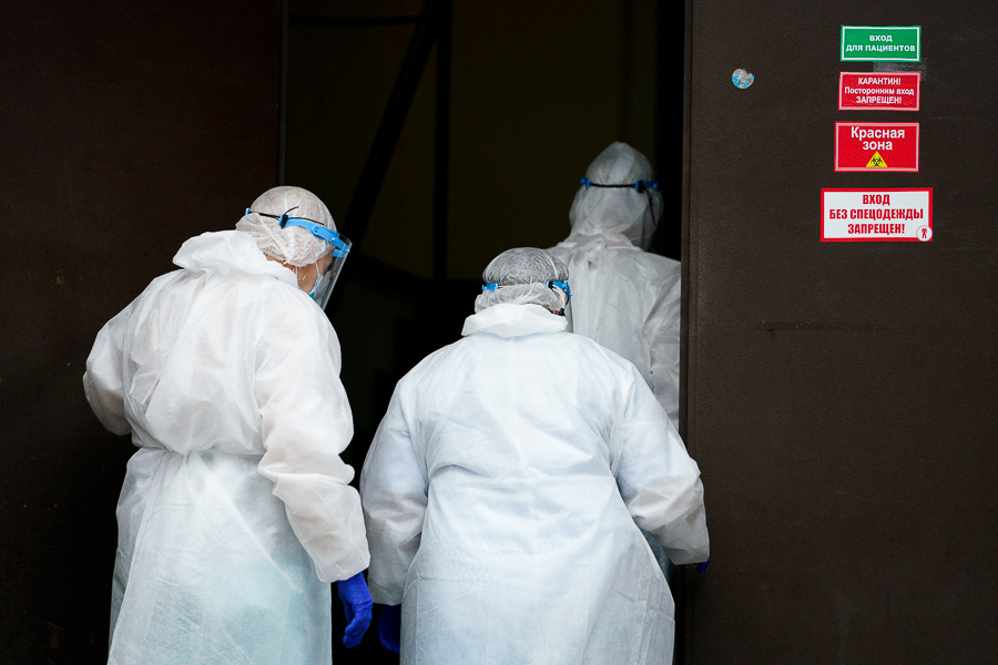 Иммунолог: в крупных городах РФ наблюдается всплеск заболеваемости СOVID