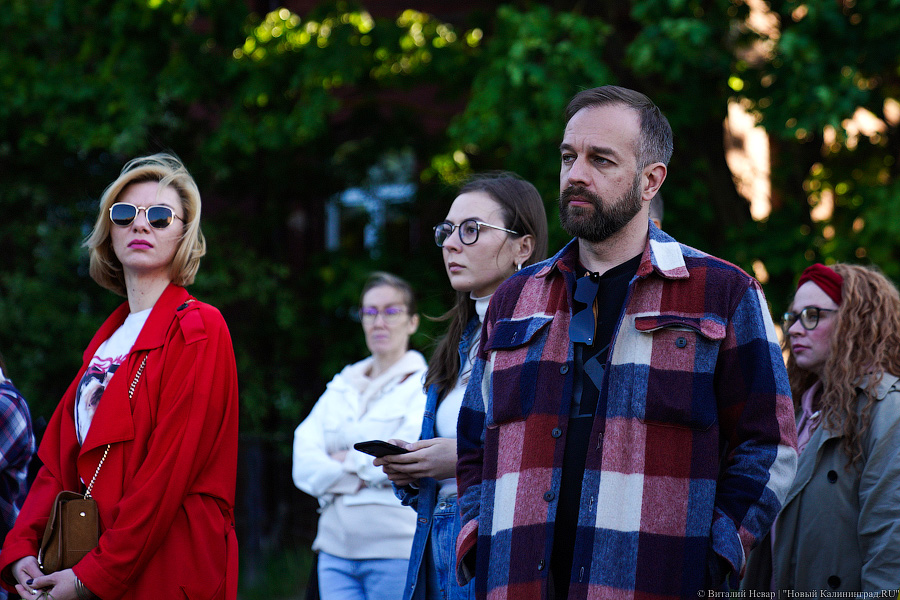 Повороты истории и улиц: как устроен спектакль-прогулка по району «Кронпринца» (фото)