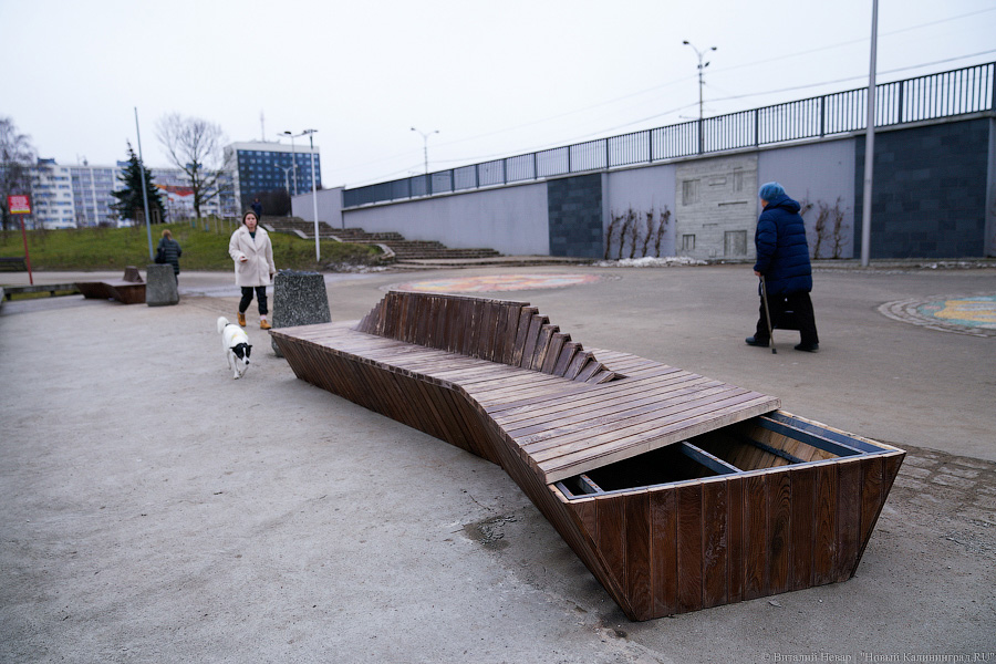 Обвалившаяся штукатурка и не только: благоустроенный за миллионы Нижний пруд после зимы