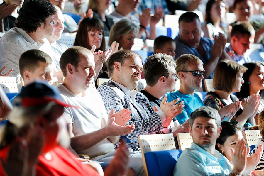 «Разве можно наспех?»: как в светлогорском Театре эстрады впервые провели КВН