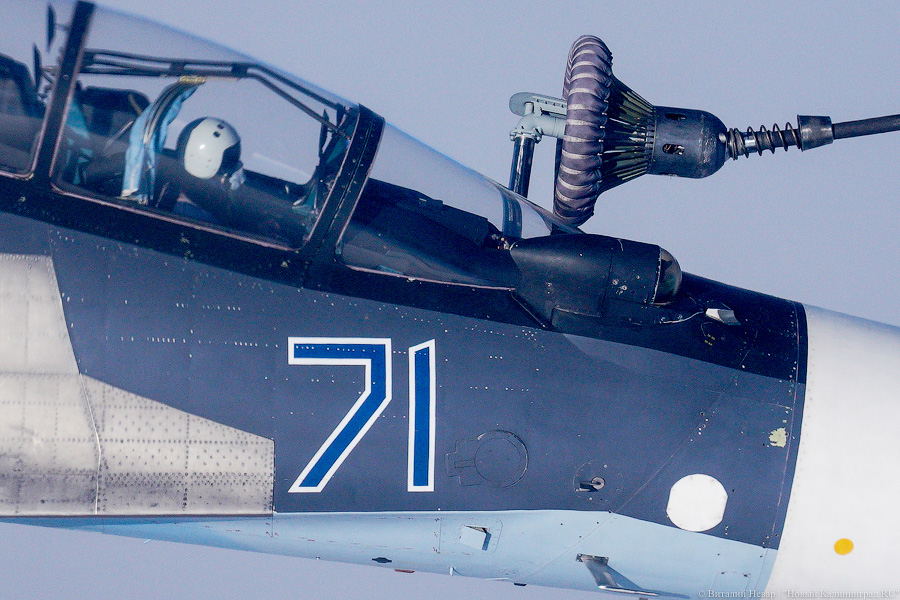 Летчики Балтфлота отрабатывают дозаправку в воздухе. Фоторепортаж «Нового Калининграда»