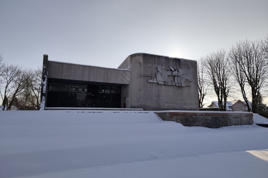 Подрядчик: бывший кинотеатр Славска не подлежит восстановлению (фото)