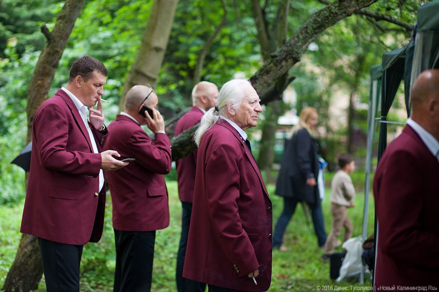 Музыка под балконом: в Калининграде прошёл фестиваль «Когда звучат улицы»