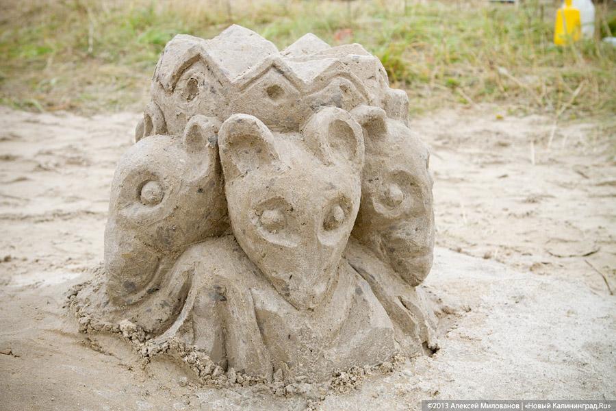 Песочная Гофманиана: под Гурьевском проходит второй фестиваль песчаных скульптур