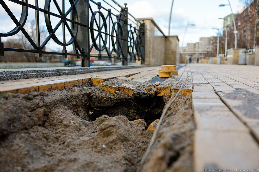 Трибуца и пустоты: что происходит с многострадальной набережной (фото)