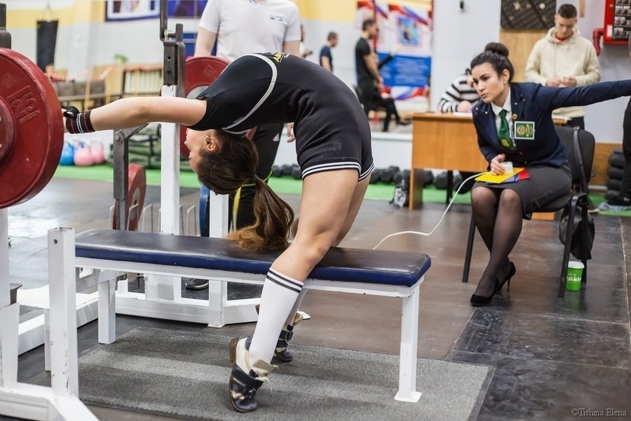 Спортсменка из Мамоново выиграла всероссийские соревнования по пауэрлифтингу