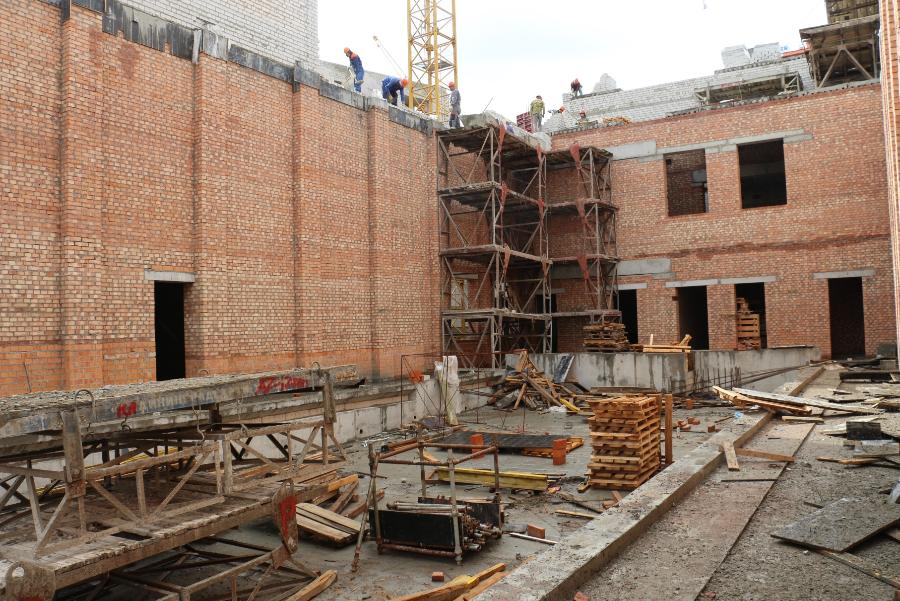 На корректировку строящейся школы на ул. Артиллерийской выделяют 2,7 млн руб.