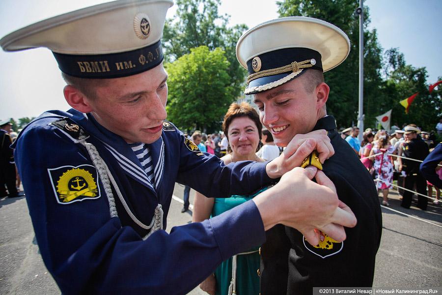 В кильватерном гордом строю: в БВМИ прошёл выпуск лейтенантов