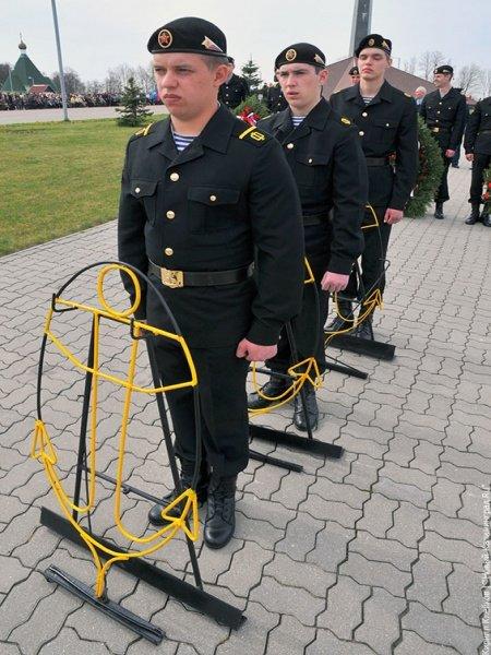 Фоторепортаж «Нового Калининграда.ru»: на военном кладбище в Медведевке перезахоронены 54 безымянных солдата