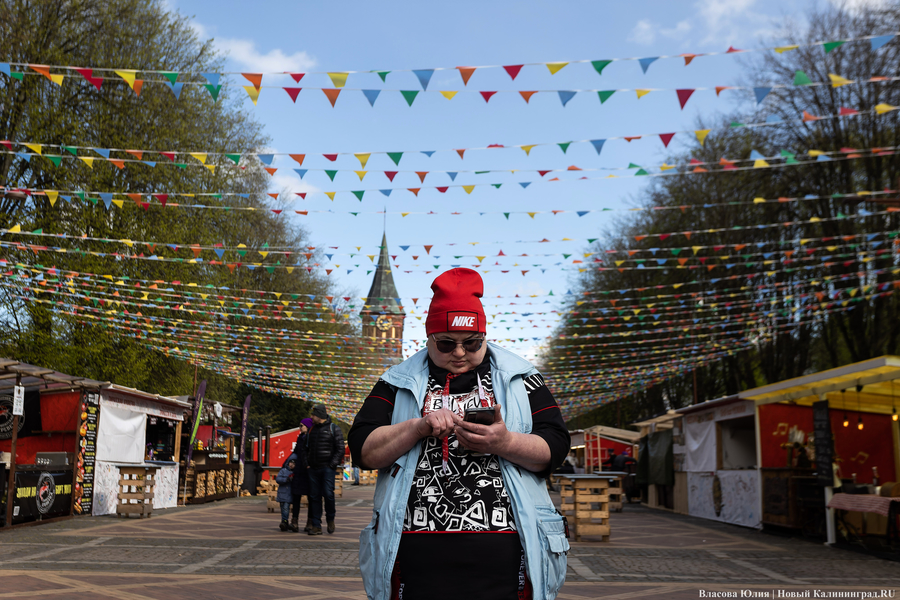 Стритфуд-музей: на острове Канта открылась майская ярмарка «еды и музыки»