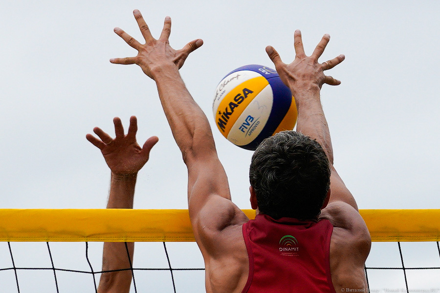 В Зеленоградске стартовал этап чемпионата РФ по пляжному волейболу. Вот как это было