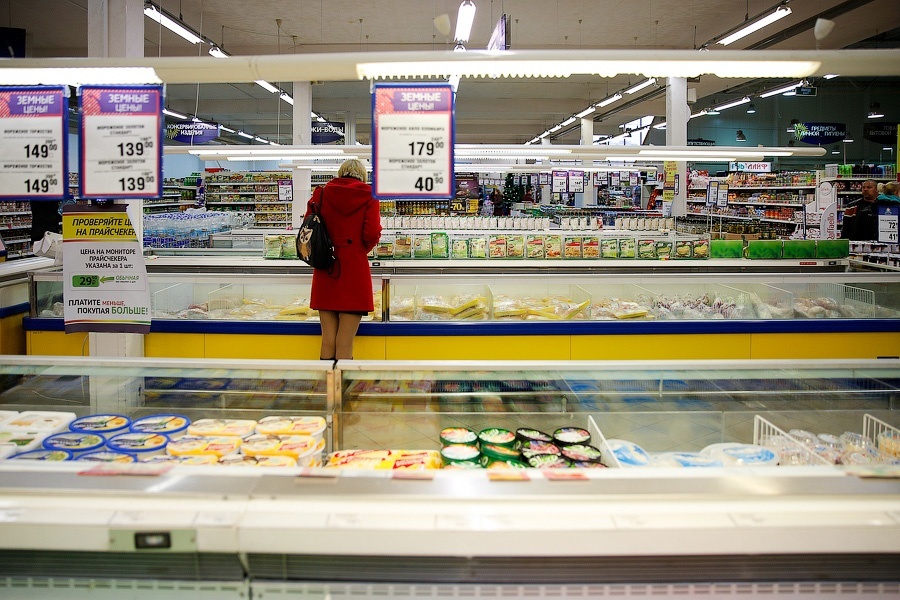 ВЦИОМ: две трети россиян экономят на продуктах