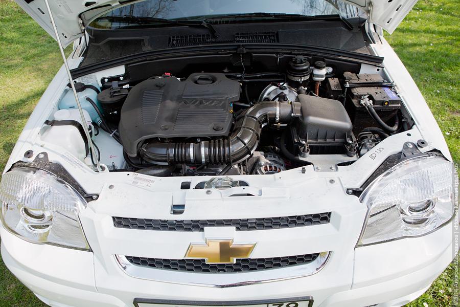 Покоритель бездорожья: тест-драйв обновленного внедорожника Chevrolet NIVA