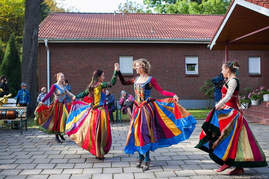 С огоньком и танцами: в Калининграде прошел Фестиваль средневековой культуры