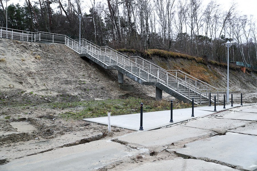 «В ожидании 70 метров»: как ведутся работы по расширению пляжа в Светлогорске