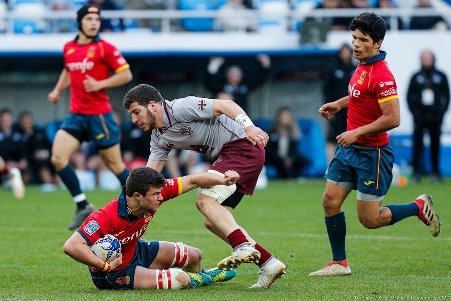 Верите, что им по 18?: в Калининграде прошел Чемпионат Европы по регби (фото)