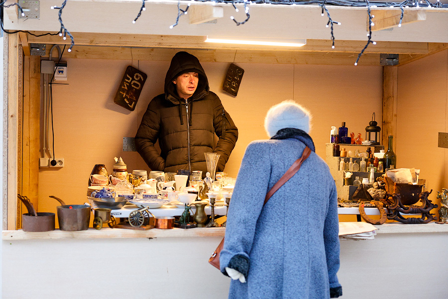 И всё-таки она светится: на территории пивоварни «Понарт» открылась новогодняя ярмарка (фото)