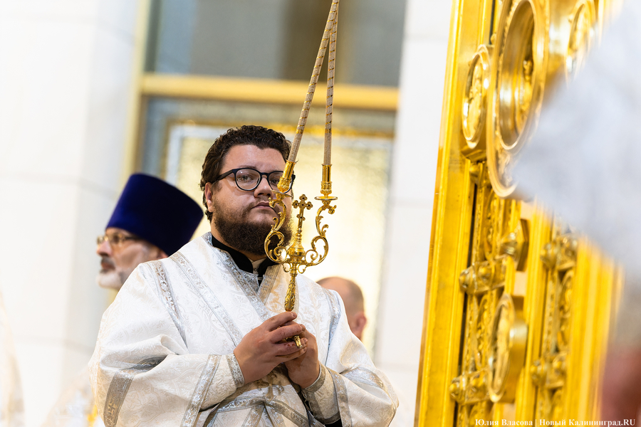 Крестный ход и литургия: как в Калининграде встретили Рождество (фото)