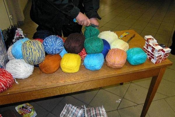 В надгробии и между вафлями: тайники сигаретных контрабандистов Польши (+фото)