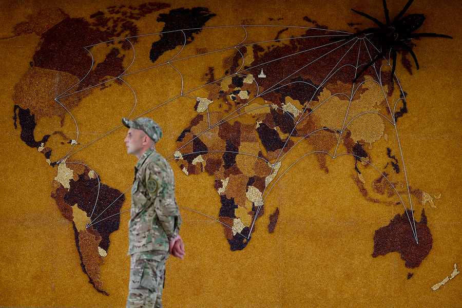 «Янтарь любит человека»: как живет единственный в мире Янтарный комбинат