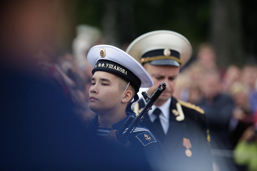 На верность Родине: 300 курсантов БВМИ приняли военную присягу