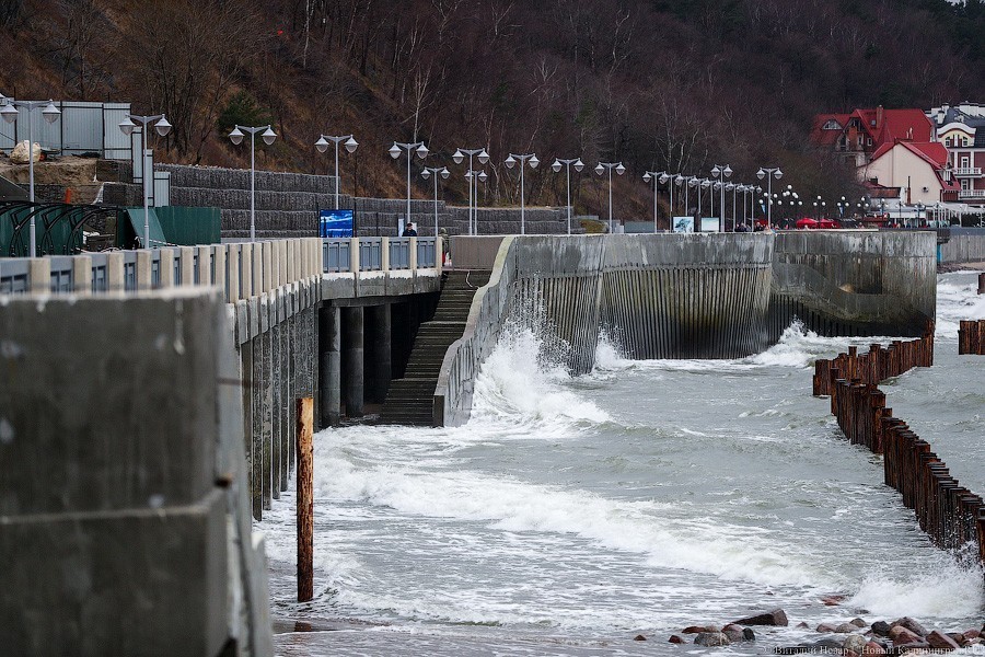 «В ожидании 70 метров»: как ведутся работы по расширению пляжа в Светлогорске