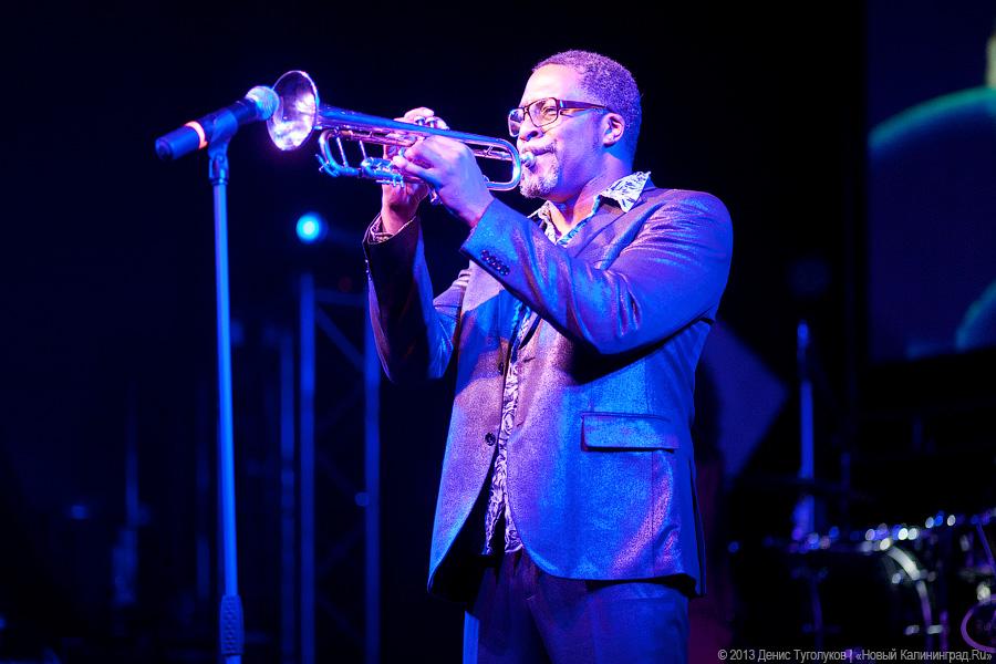 «На танцполе все спокойно»: De Phazz выступили на «Вагонке»