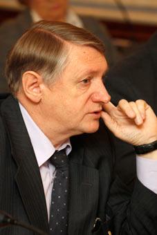 Фролов: дотации районам давали по принципу «Петя с Васей там договорились»