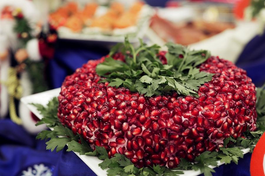 Праздничное изобилие: блюда к Новому году от ТЦ «Вестер»