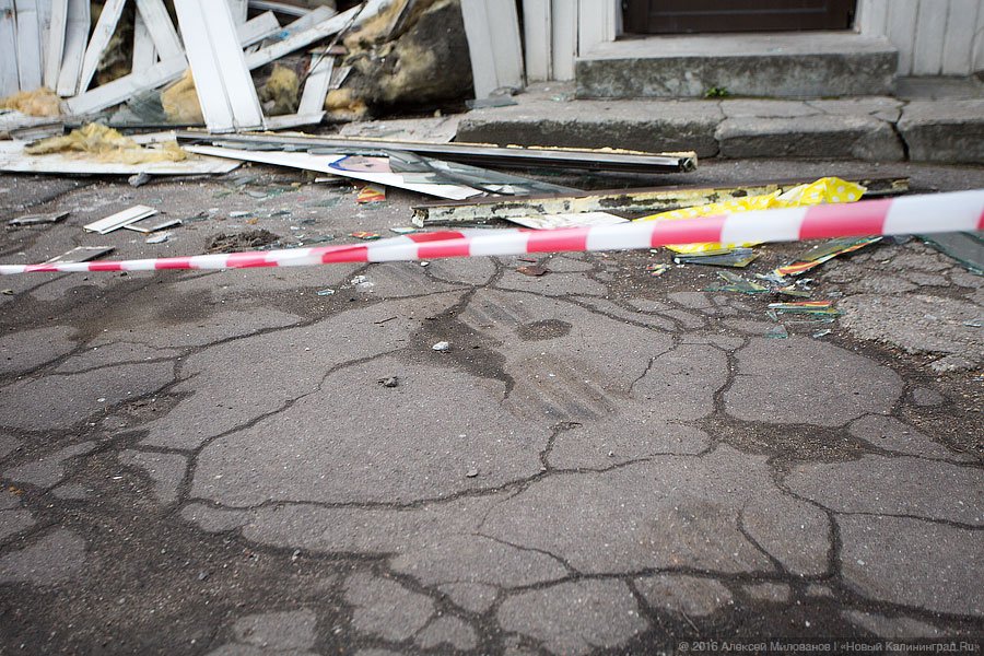 Кровавый след: в Калининграде автобус сбил женщину, шедшую на трамвай