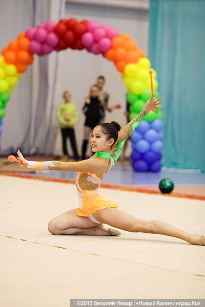 «Прогиб засчитан»: фоторепортаж с соревнований по художественной гимнастике