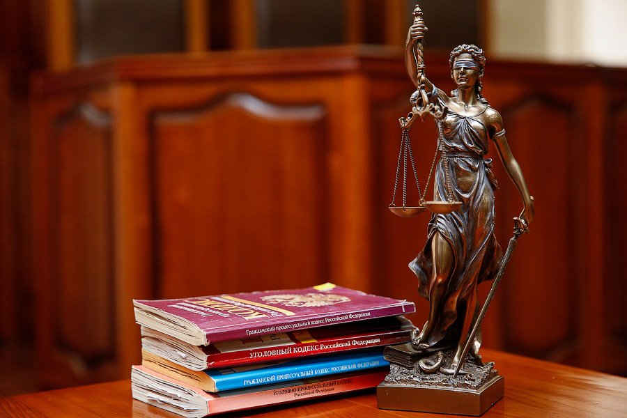 Две судьи калининградского арбитражного суда уходят в отставку