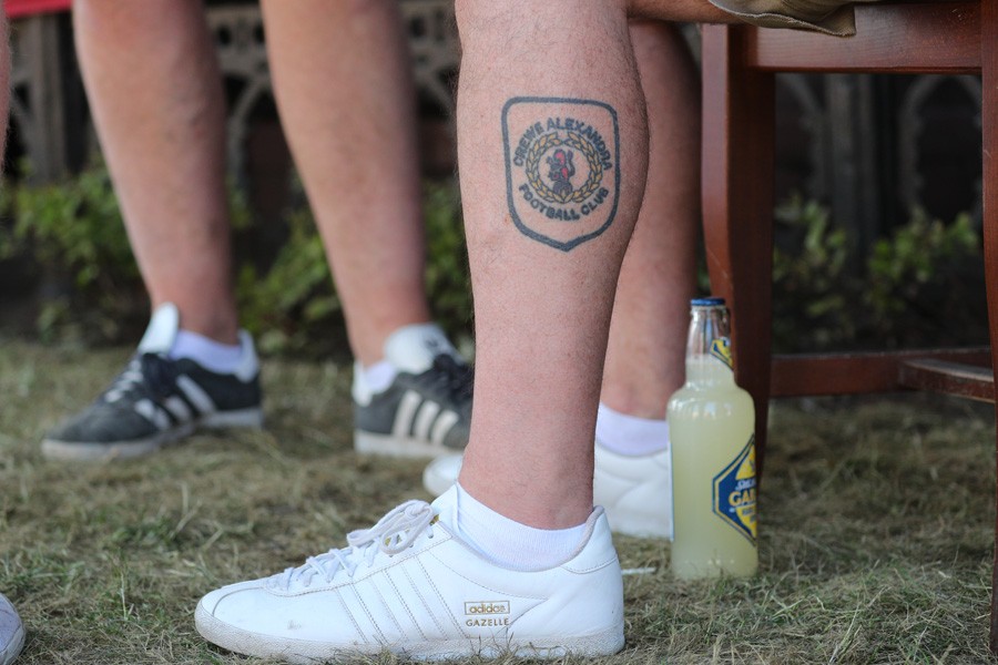 Captain Vodka: болельщики сборных Англии и Бельгии на улицах Калининграда (фото)