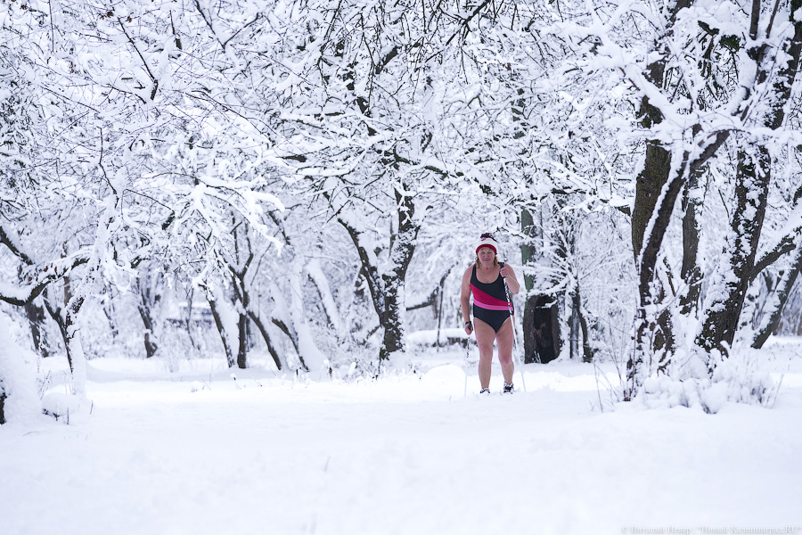 Самовар и прорубь: как проводят зиму калининградские моржи