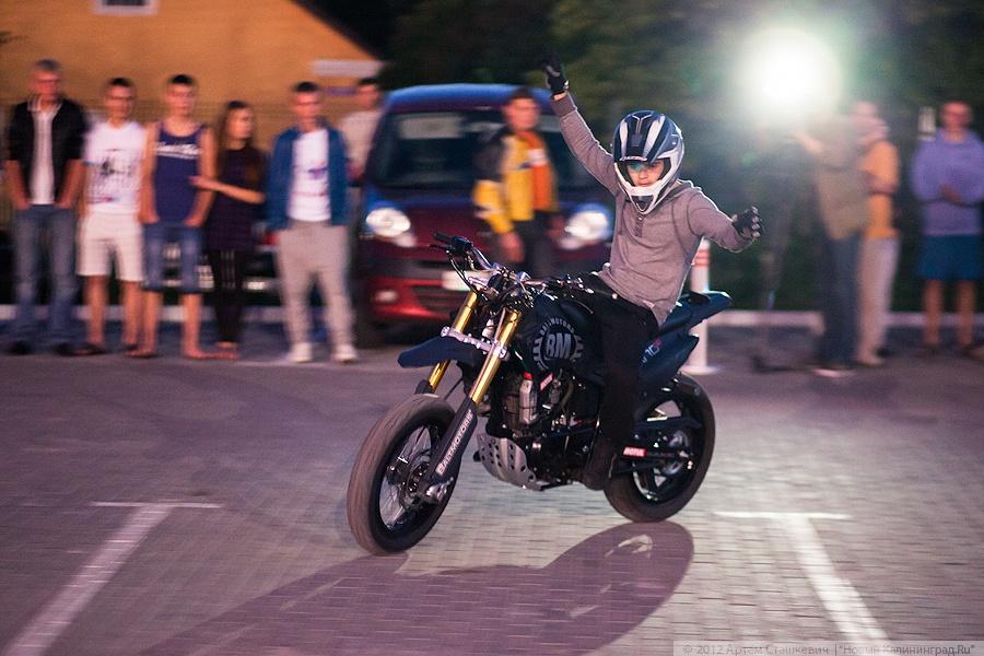 «Авто в кино»: фоторепортаж с открытия автокинотеатра «ВестСинема»